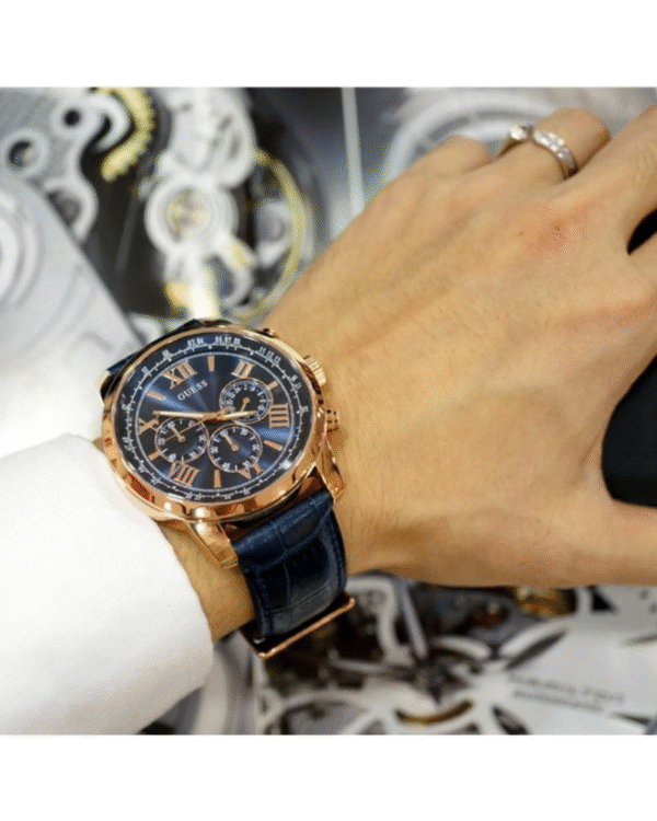 La montre GUESS GW0668L2 pour femme, issue de la collection Mod ID, combine élégance contemporaine et fonctionnalité raffinée. - 2025-05-31T080720.383 GUESS – Iconic W0380G5
