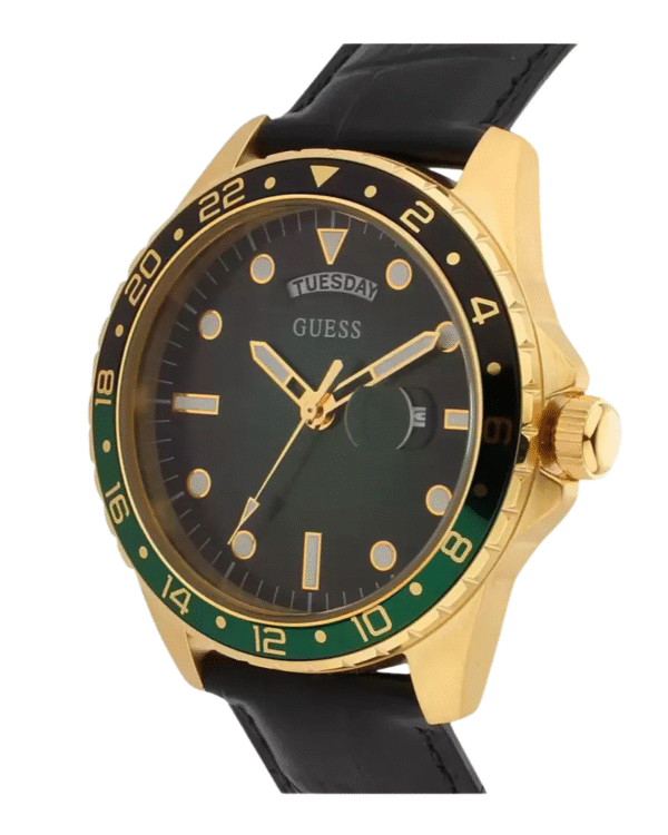 La montre GUESS GW0668L2 pour femme, issue de la collection Mod ID, combine élégance contemporaine et fonctionnalité raffinée. - 2025-06-30T083825.995 Guess Leather Analog Green Dial Men’s Watch Ref : GW0221G1