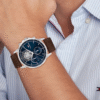 Montre Homme Tommy Hilfiger Stewart – Cadran Bleu – Bracelet Cuir Marron – Réf 1710629