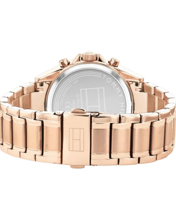 La montre GUESS GW0668L2 pour femme, issue de la collection Mod ID, combine élégance contemporaine et fonctionnalité raffinée. - 2025-06-21T175355.770 Tommy Hilfiger Kenzie – Montre Femme Quartz Multifonction Rose Gold 40 mm Réf. 1782617