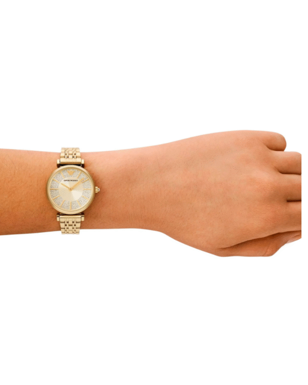 Montre femme Emporio Armani AR11608 – 32 mm acier PVD doré, cadran crème pavé cristaux, bracelet papillon quartz