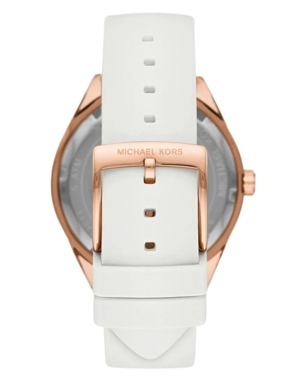 La montre GUESS GW0668L2 pour femme, issue de la collection Mod ID, combine élégance contemporaine et fonctionnalité raffinée. - 2025-07-03T173420.284 Michael Kors MK6945 – Montre Femme Sport Oversize 40 mm Or Rose & Bracelet Silicone Blanc