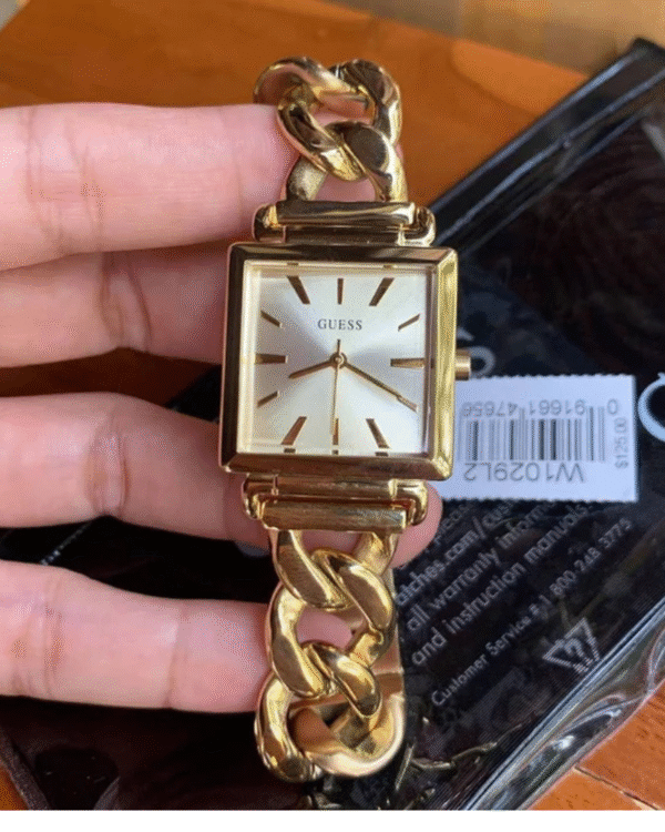 La montre GUESS GW0668L2 pour femme, issue de la collection Mod ID, combine élégance contemporaine et fonctionnalité raffinée. - 2025-08-07T052706.856 Montre Femme Guess W1029l2